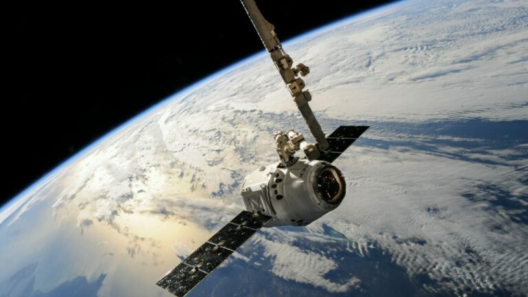 Space law, the law of space technologies, Newspace law, newspace regulation, newspace policy